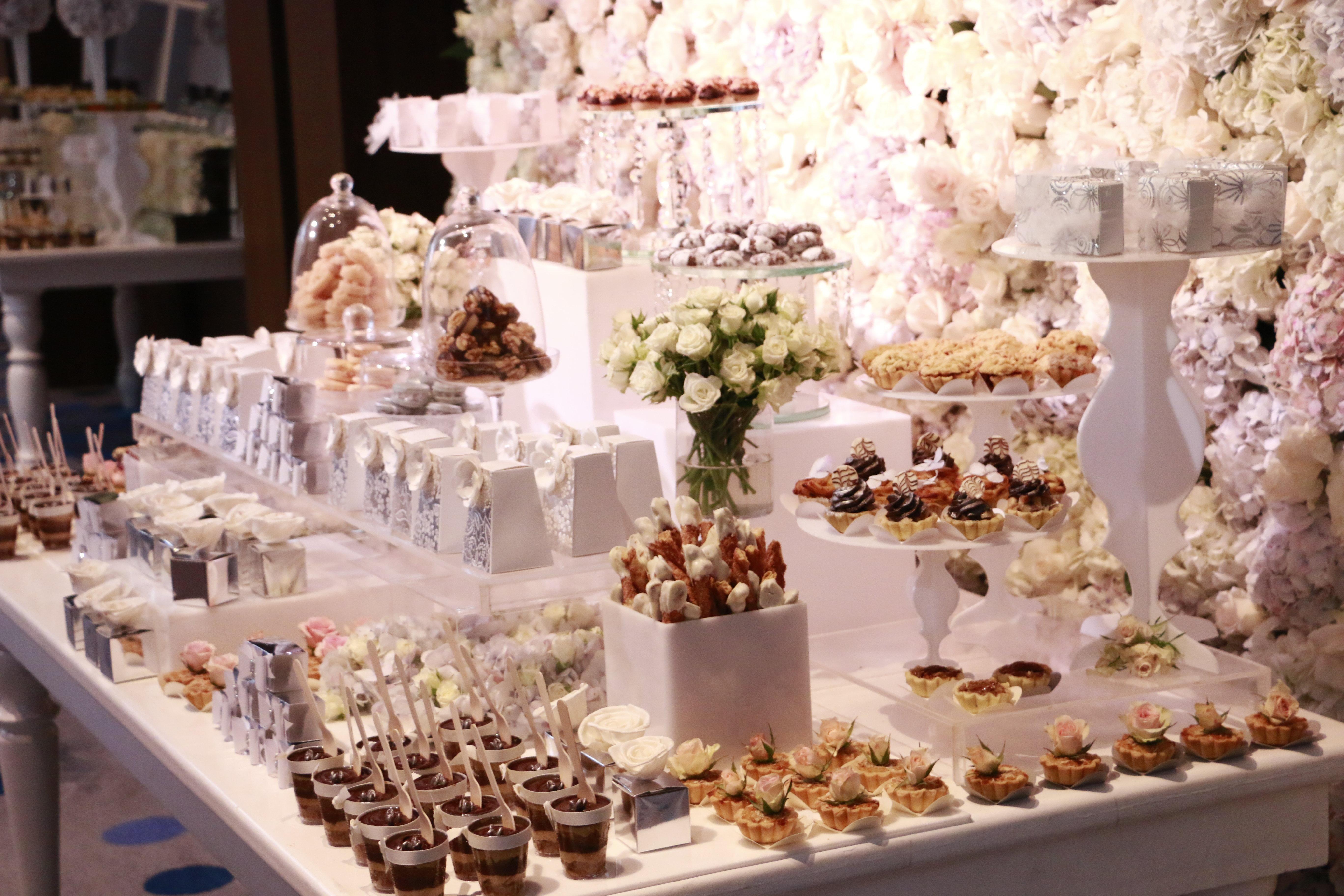 Hotel Intercontinental Cartagena By Ihg Екстер'єр фото A candy buffet